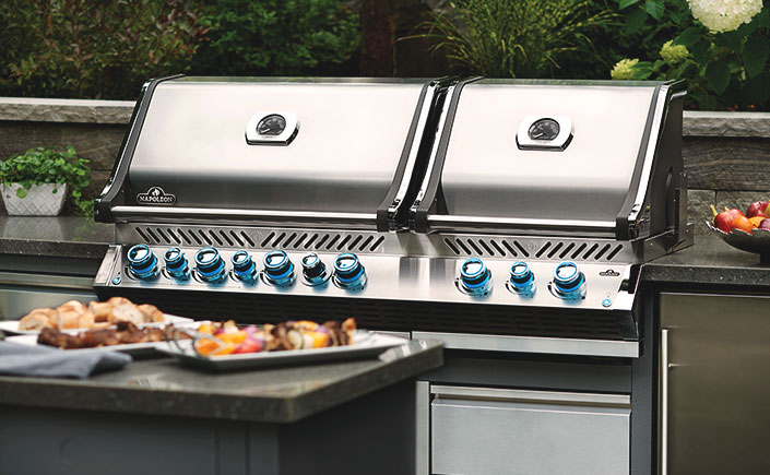 Outdoor-Kitchens